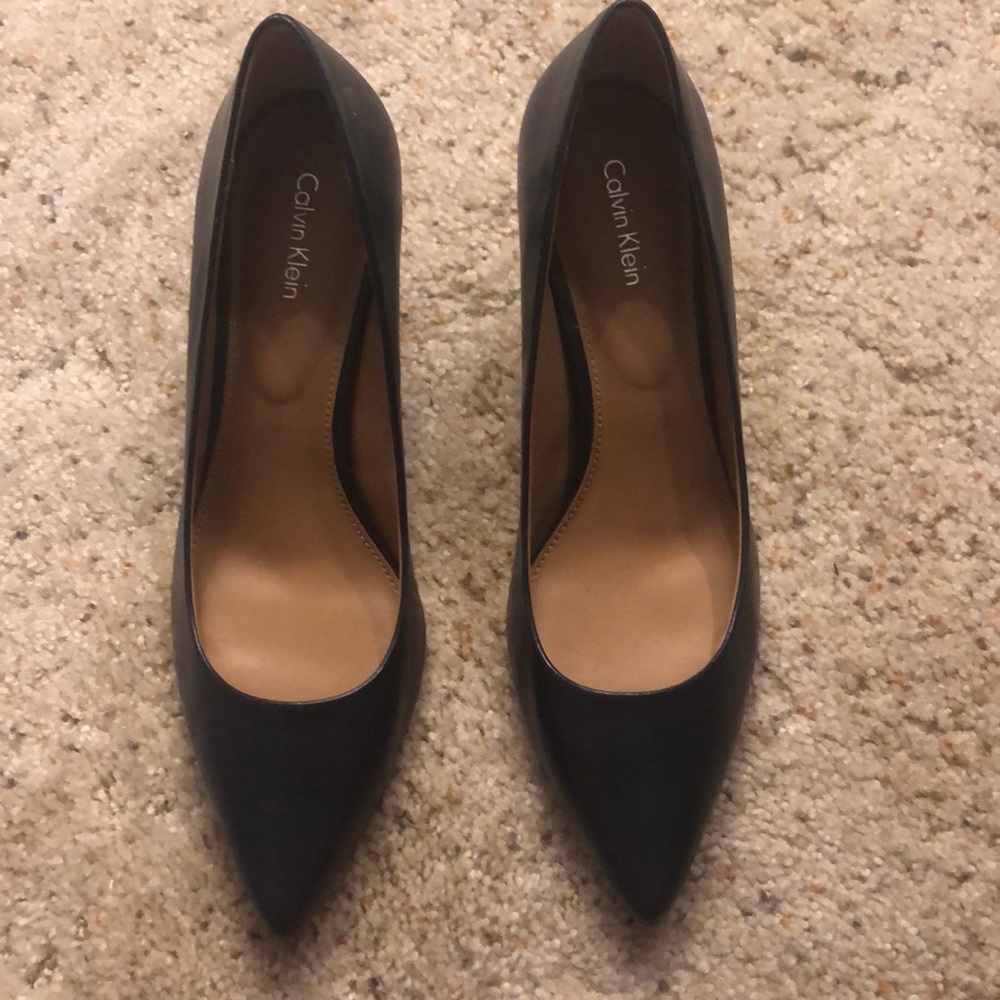 Calvin Klein Navy Pumps